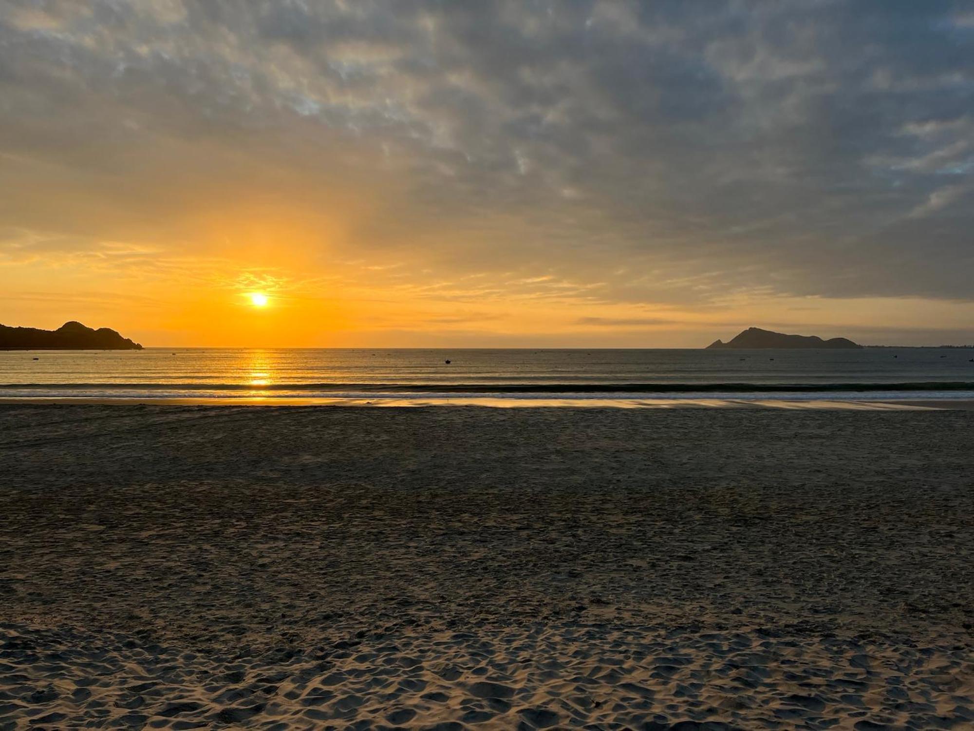 Robinson Beach Bungalow Vinh Hoa ภายนอก รูปภาพ