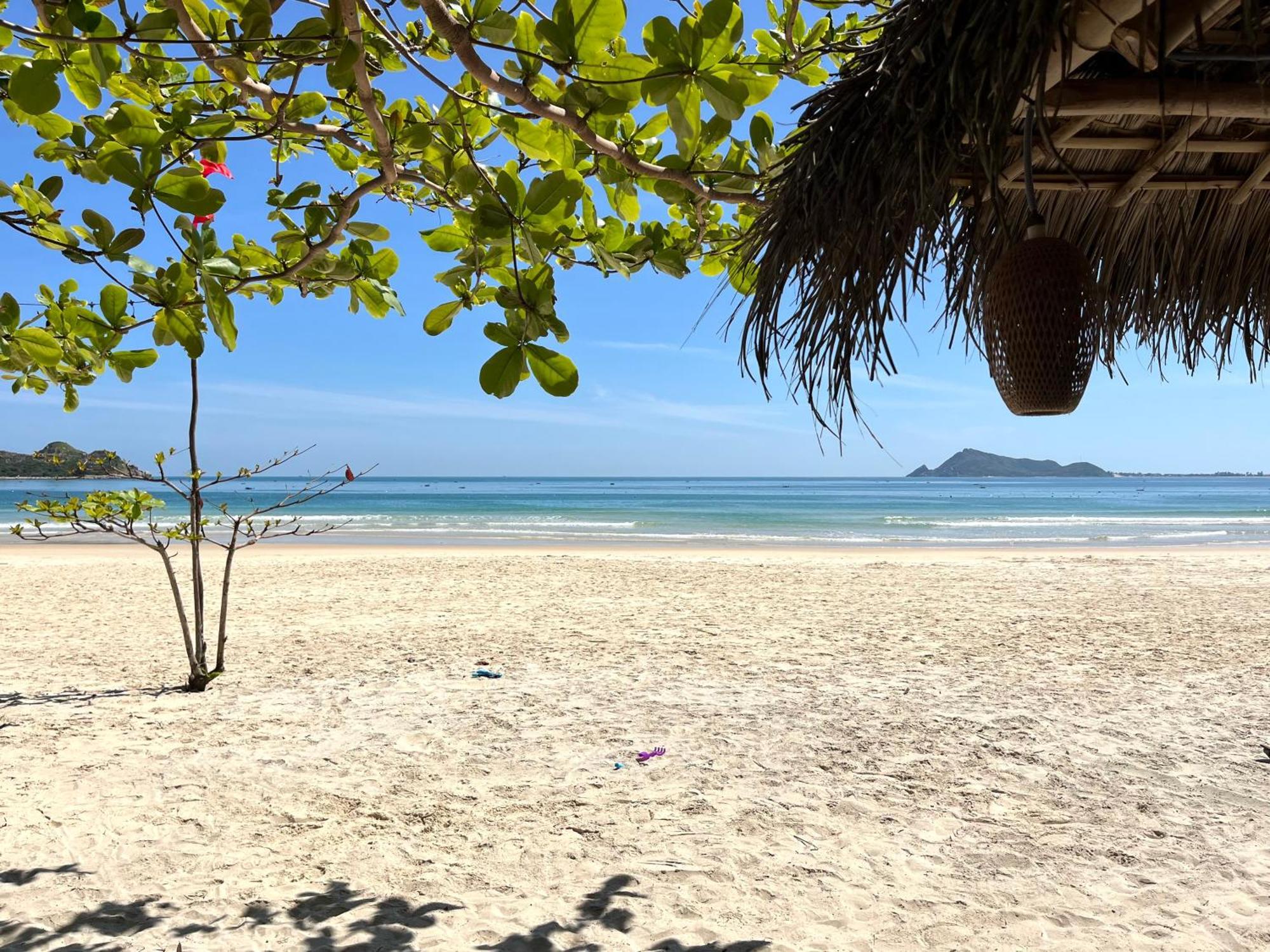 Robinson Beach Bungalow Vinh Hoa ภายนอก รูปภาพ